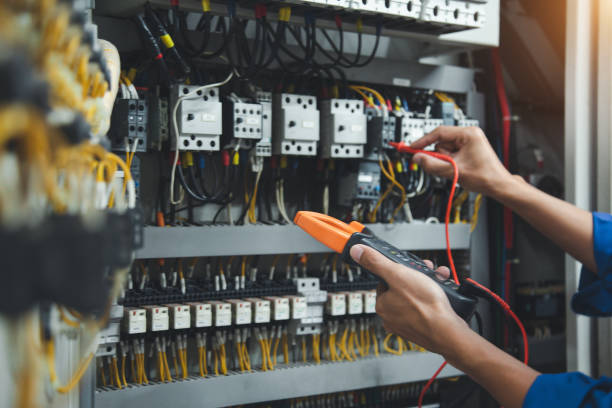 Best Electrical Contractors for Businesses  in Tama, IA